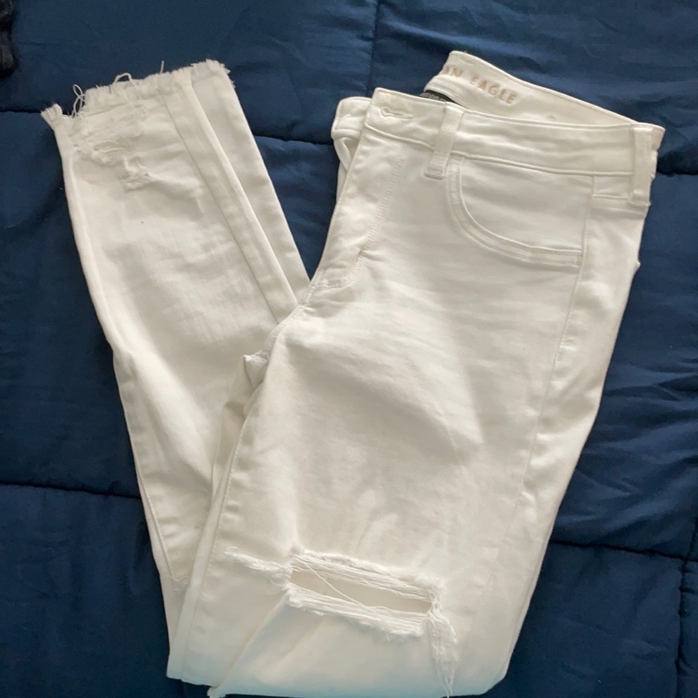 American eagle distressed white jegging size 8